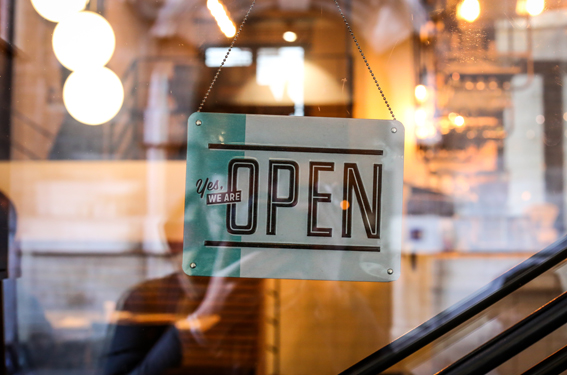 Notre service d’assistance téléphonique TPE est ouvert 7J/7 !