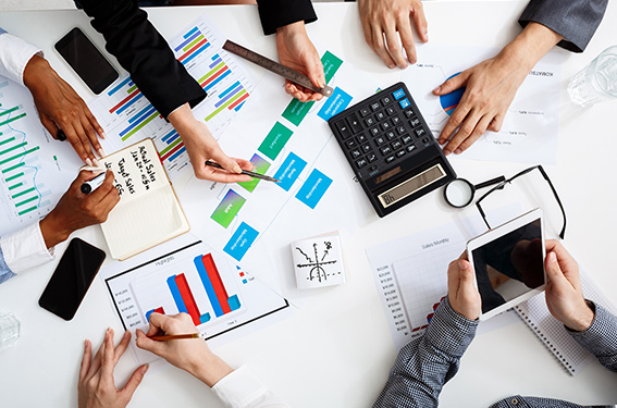 Des solutions de financement adaptées à vos besoins pour l’équipement matériels de vos points de vente.