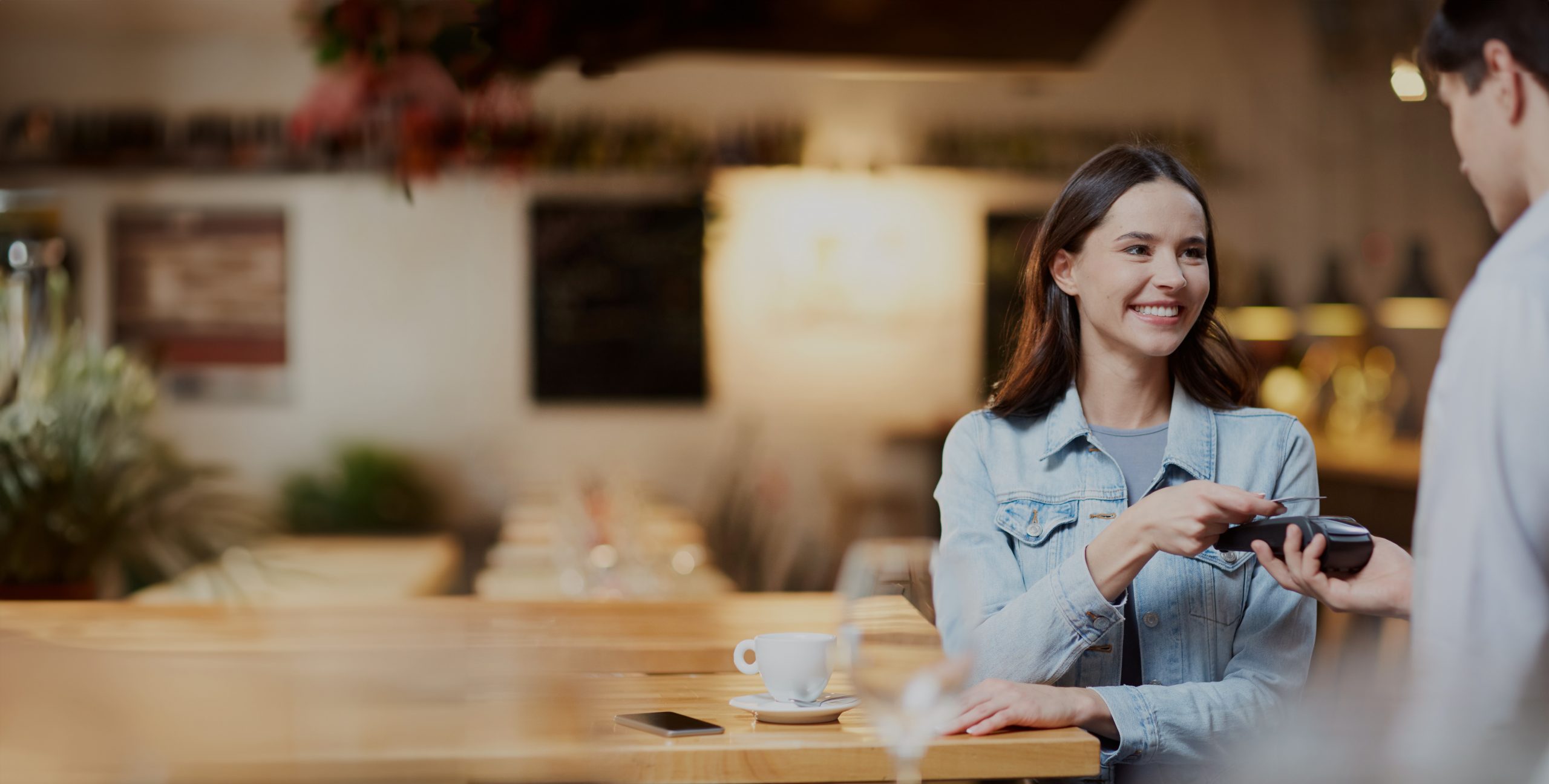 Solutions de paiement monétique AVEM RETAIL